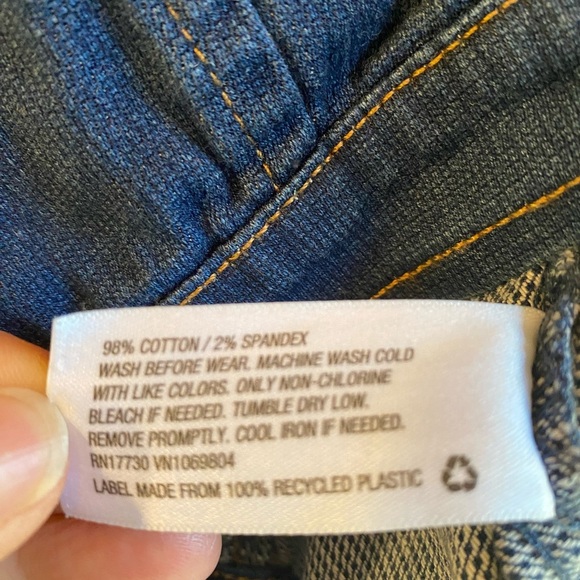 Cat & Jack snap up denim jacket size 12 months - Picture 4 of 5